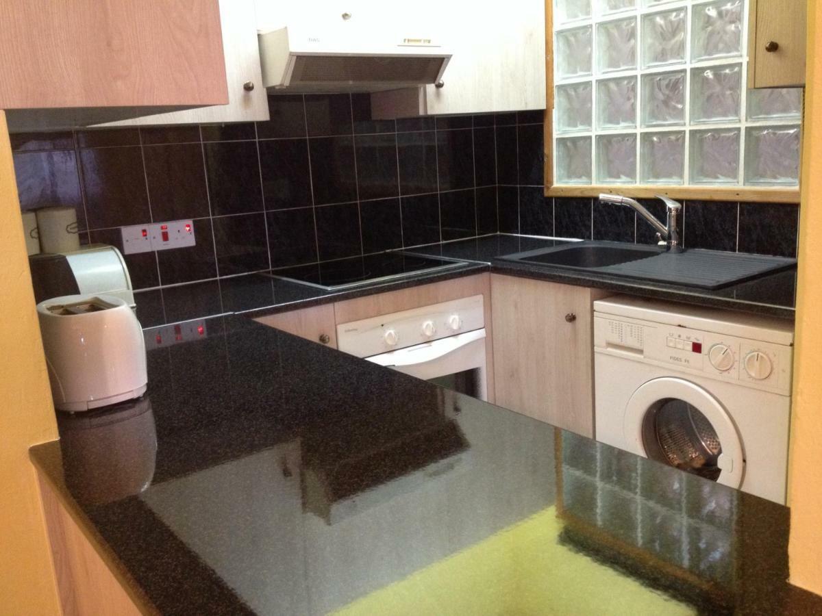 Latchi Holiday Flat Polis Esterno foto